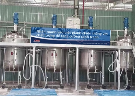 JH-611 SAE بر اساس مایع کاتونیک سطح اندازه گیری عامل برای کاغذ بسته بندی
